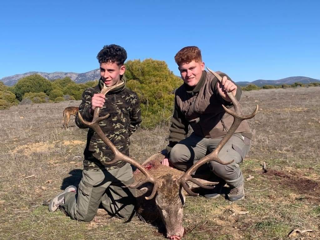 Montería en Graveras y Robledal